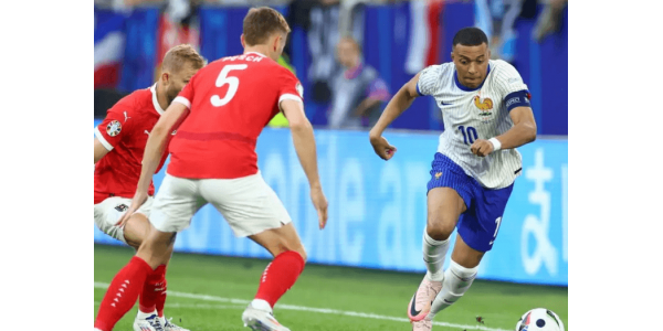 Frankrig vandt den første kamp! Mbappe led af skader!