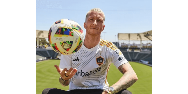 Reus slutter sig til Los Angeles Galaxy for at starte et nyt kapitel i sin karriere