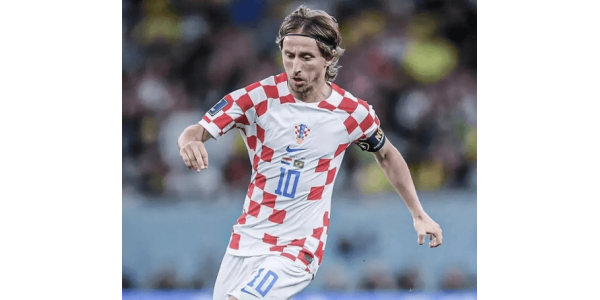 40-årige Modric siger farvel til AC Milan og overvejer pensionering efter VM