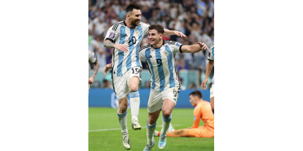 Messi scorer 800 karrieremål