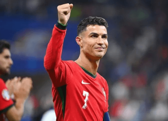 39-årige Cristiano Ronaldo sætter endnu en rekord! Hjalp Portugal med at slå Polen 5-1