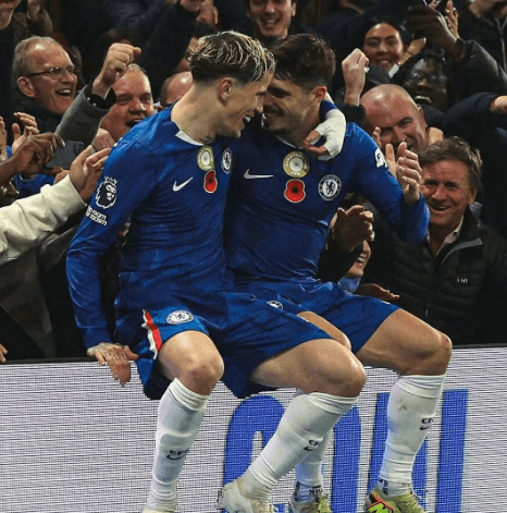 Garnacho stråler på Stamford Bridge i Chelsea-trøje