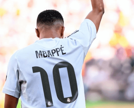 Mbappé overtager trøje nummer 10 i Real Madrid og indleder dermed et nyt kapitel i hans karriere