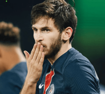 Arsenal interesseret i Kvarackhria, PSG afviser bestemt