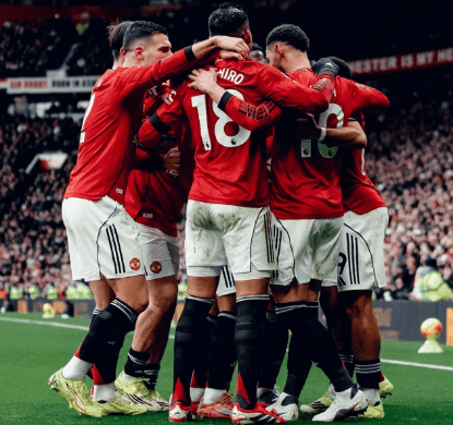 Carrick genopliver de sovende giganter, Manchester United oplever en genfødsel