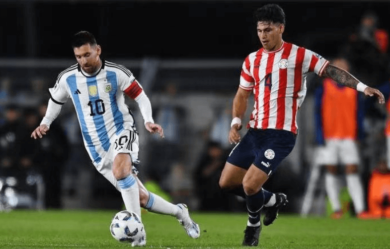 Argentina slår Paraguay 1-0 i VM-kvalifikationskampen