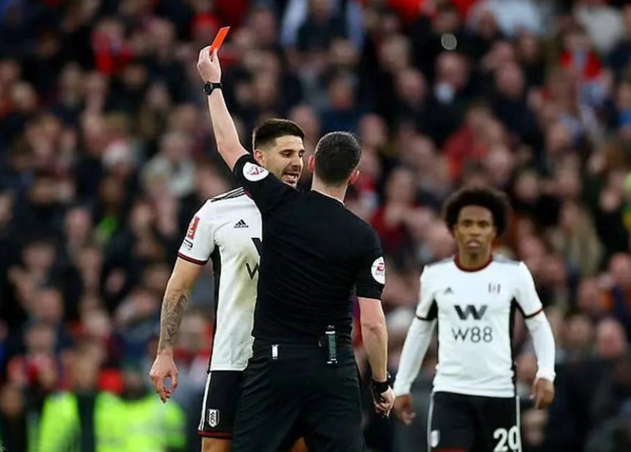 Manchester Uniteds FA Cup oprykning sætter gang i kontroverser